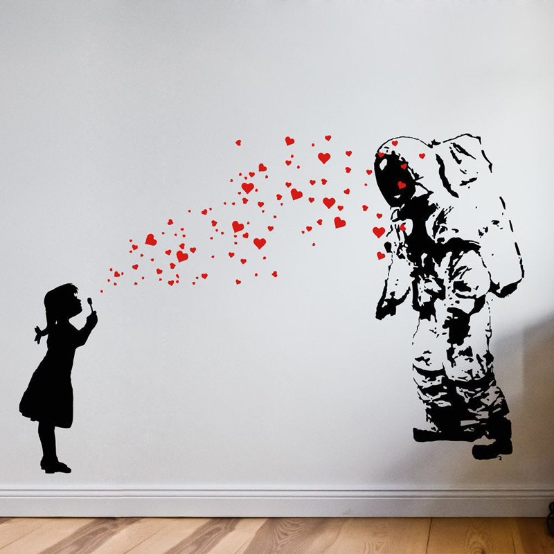 Wall Decal ASTRONAUT & HEART B - огляд і ціна Interior Design Studio